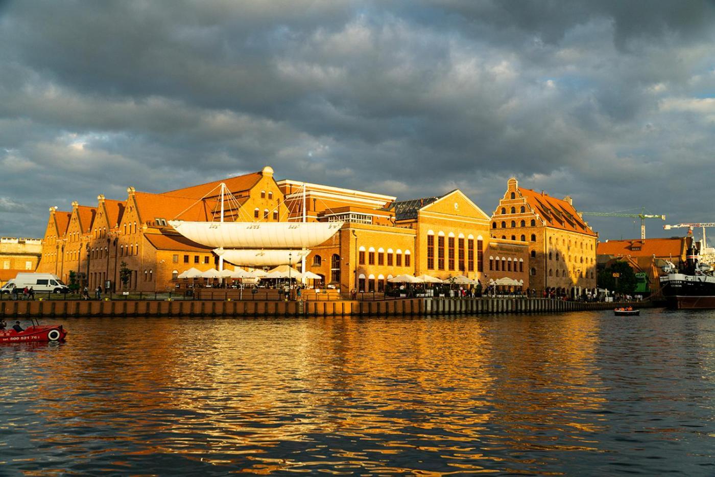 Ideal Apartments Przy Zurawiu Gdansk Luaran gambar